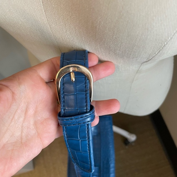 Unisex stylish shoulder bag belt bag faux crocodile leather w gold hardware - Picture 6 of 6